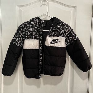 Nike Just Do It Boys Puffer Jacket 6 M 